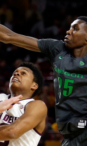 Boucher's career-high 26 lead No. 23 Oregon past Arizona St